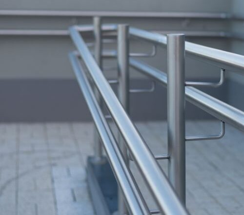 Corrimões e Guarda-Corpos Corrimões e Guarda-Corpos